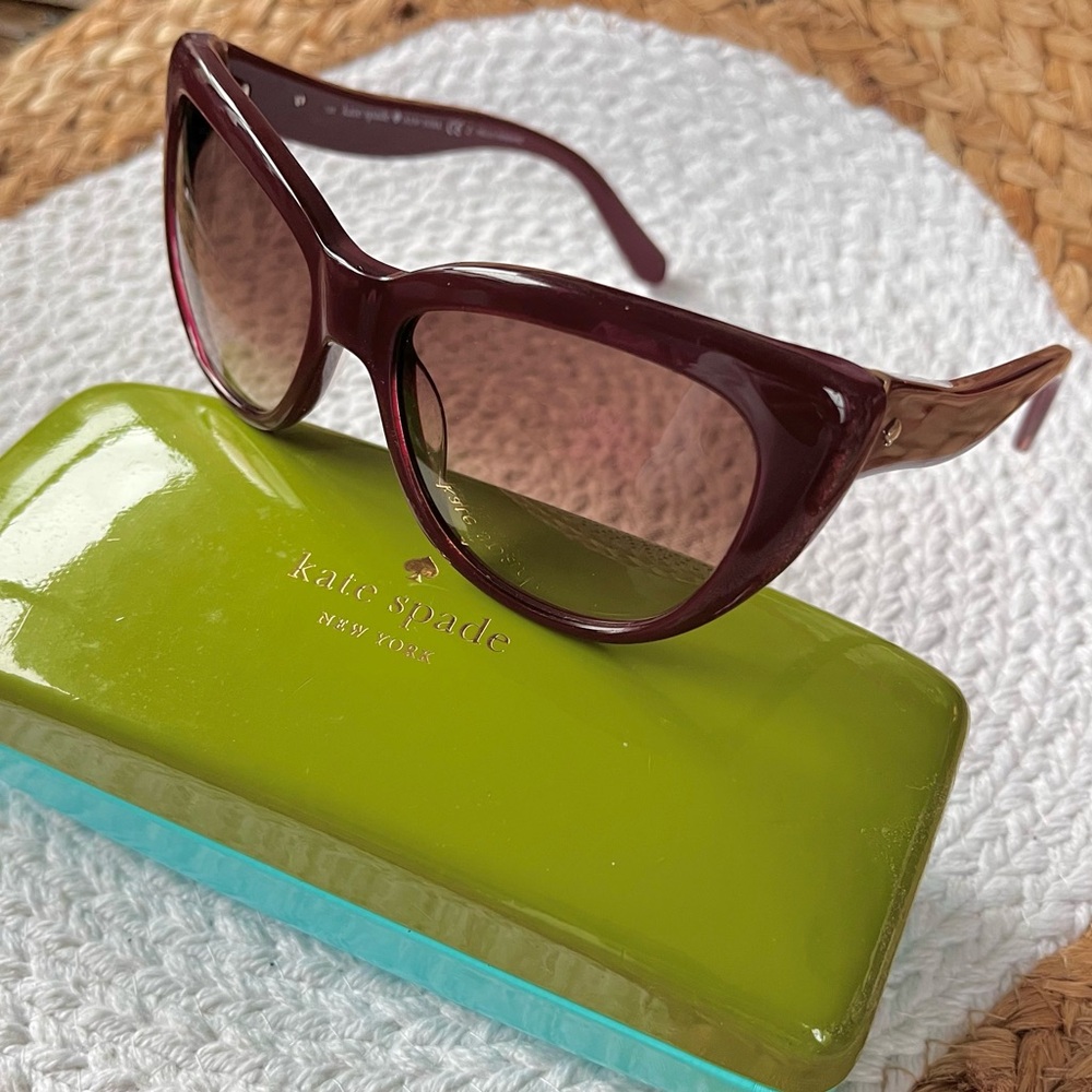 Kate Spade Emalee Hello Sunshine Red Burgundy Sparkle Glitter Sunglasses 0W88